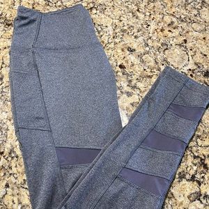 Avia leggings w pockets!